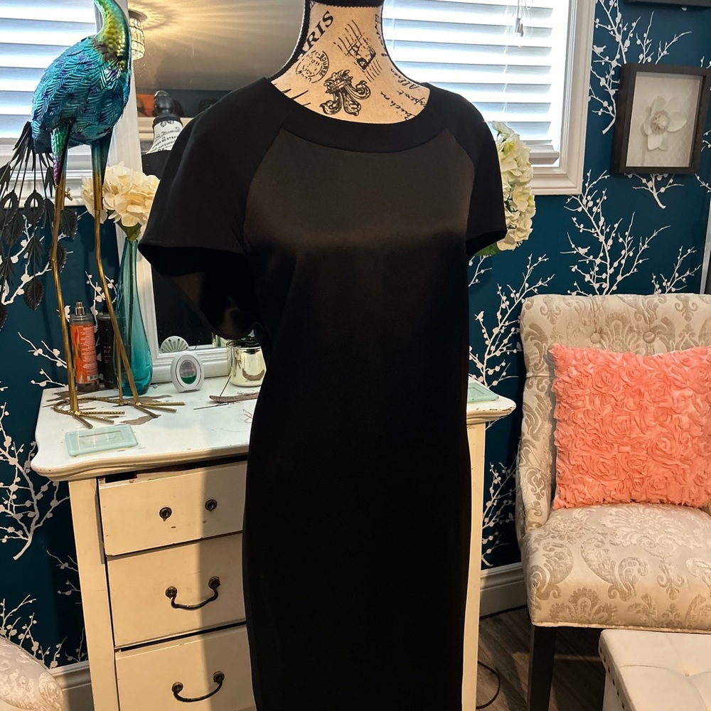This GERARD DAREL ,BLACK DRESS Is very ELEGANT  size 38
♥️🛍️ - Picture 3 of 14